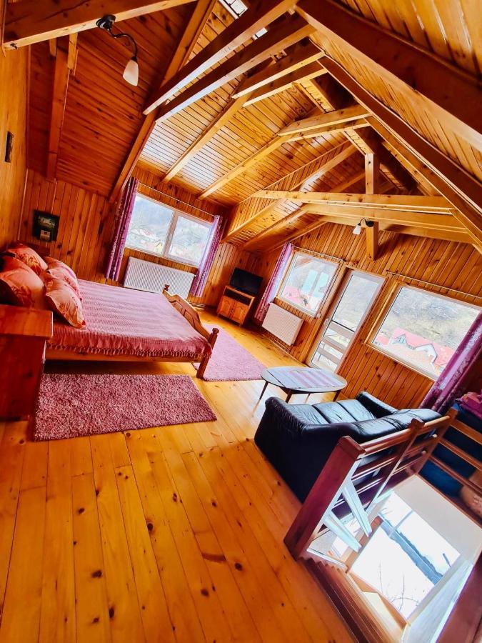 Cabana Vanatorilor Poiana Mărului 外观 照片